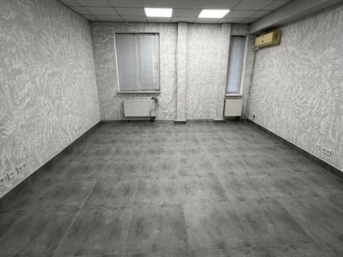 коммерческая по адресу Межигорская ул., 87