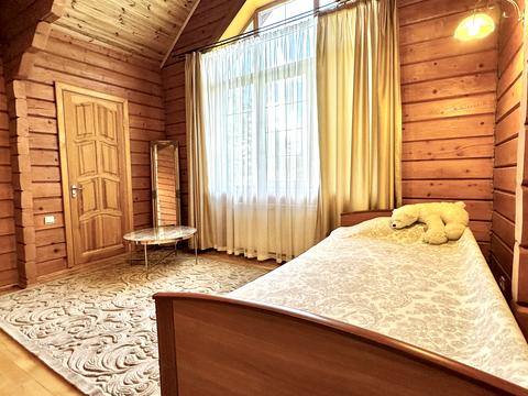 дом по адресу Центральна