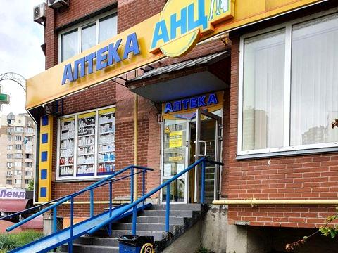 коммерческая по адресу Драгоманова ул., 17