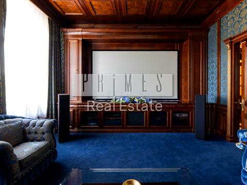 будинок за адресою смт. Козин, Столичне шосе