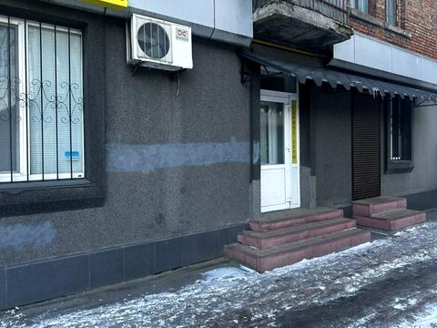 комерційна за адресою Подільська вул., 10