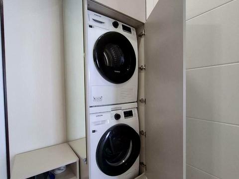 квартира за адресою Михайла Максимовича вул. (Онуфрія Трутенка), 28-Е