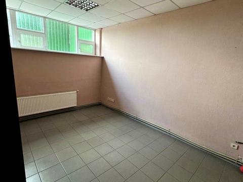 комерційна за адресою Злуки вул. (Олександра Оцупа), 1м