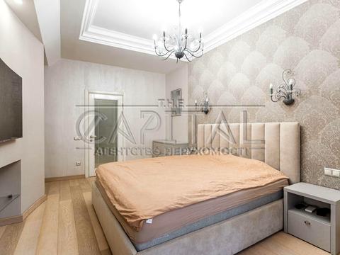 будинок за адресою 1 Травня вул., 2