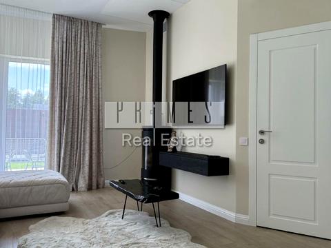 будинок за адресою Приозерна вул.