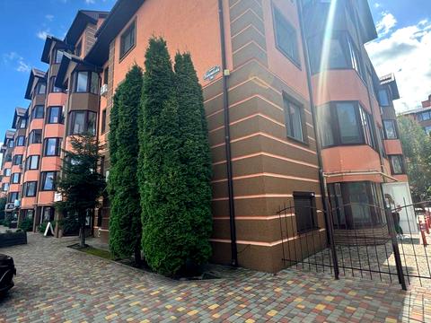 комерційна за адресою Щаслива вул., 38