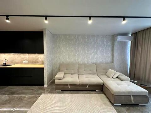 квартира за адресою Космічна вул., 5