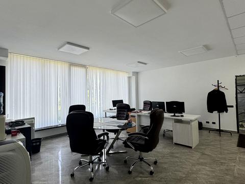 комерційна за адресою Івана Кудрі вул., 6
