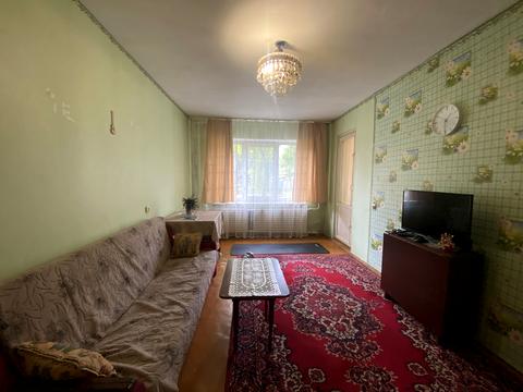 квартира за адресою Космонавтів вул., 18