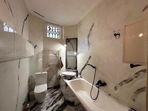 квартира по адресу Братьев Рогатинцев ул., 12