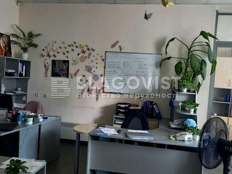 комерційна за адресою Київ, Ушинського вул., 25-А