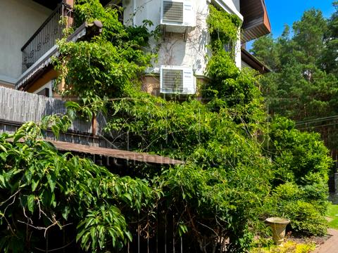 дом по адресу  ул.