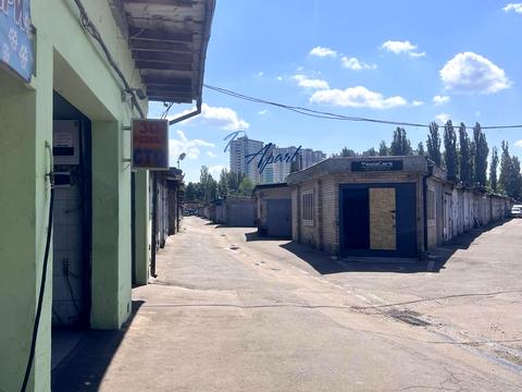 комерційна за адресою Академіка Заболотного вул., 15-А