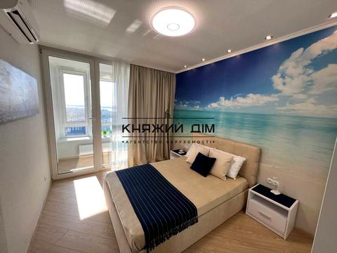 квартира за адресою Київ, Зарічна вул., 2