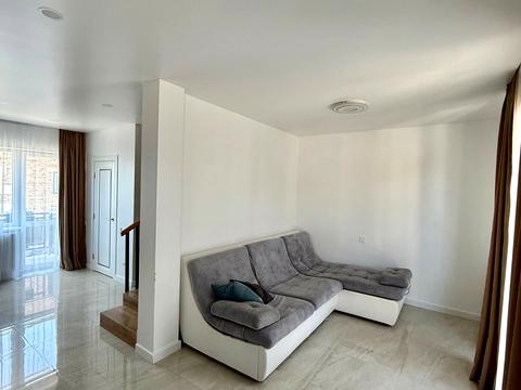 будинок за адресою Озерна, 8ж