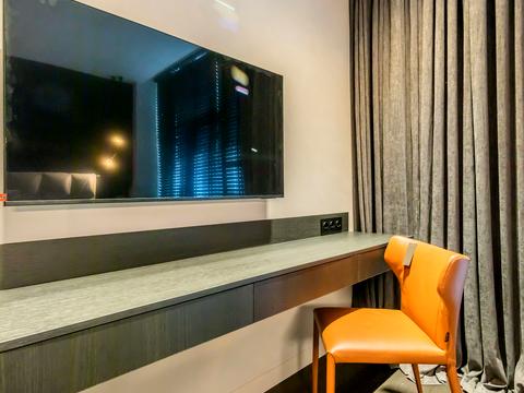 квартира за адресою Андрія Верхогляда вул. (Михайла Драгомирова), 19-А