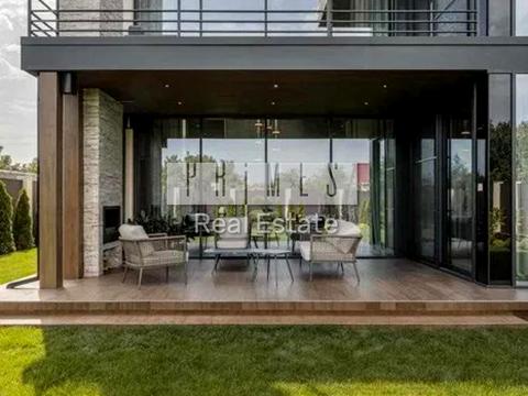 будинок за адресою Нова вул.