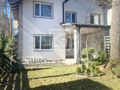 будинок за адресою Отамана Орлика вул.