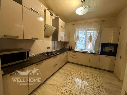 будинок за адресою Вишнева, 345