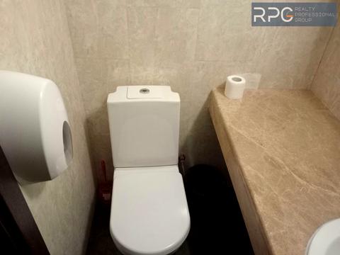 комерційна за адресою Рибальська вул., 22