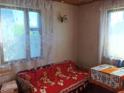 будинок за адресою Вишнева