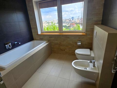 будинок за адресою Локомотивна вул., 23