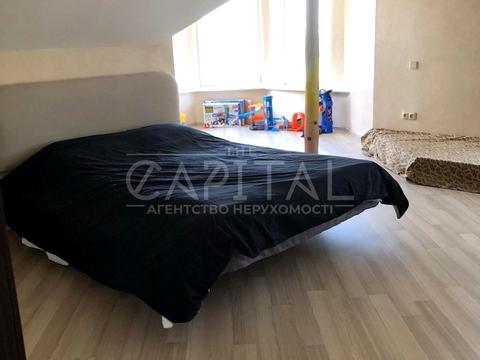 будинок за адресою с. Русанів, Набережна