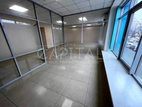 комерційна за адресою Новокостянтинівська вул., 1