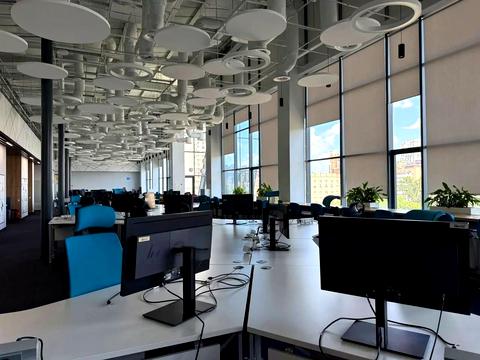 комерційна за адресою Сім'ї Прахових вул. (Гайдара), 50