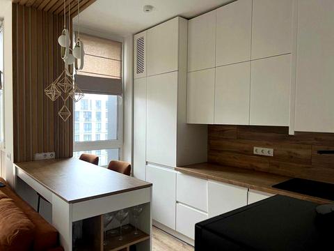 квартира за адресою Салютна вул., 2к2