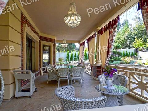 будинок за адресою Спортивна вул.