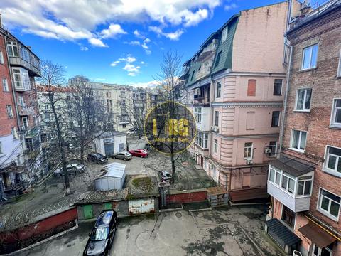 квартира по адресу Круглоуниверситетская ул., 13