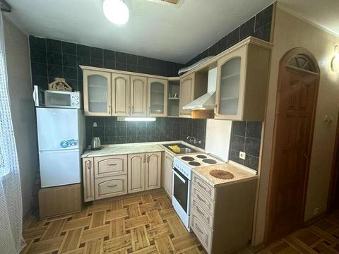 квартира за адресою Анни Ахматової вул., 21