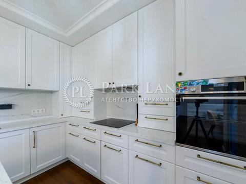 квартира за адресою Салютна вул., 2/1