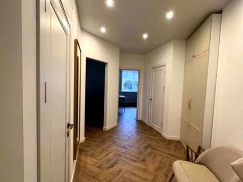 квартира по адресу Шептицких ул., 44