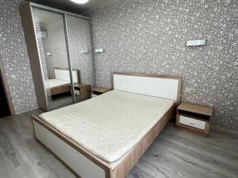 квартира по адресу Володимирська ул., 1