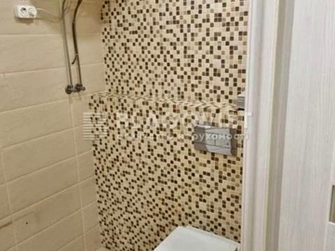 комерційна за адресою Миколи Міхновського бульв. (Дружби Народів), 32