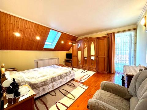 будинок за адресою Райдужна вул.