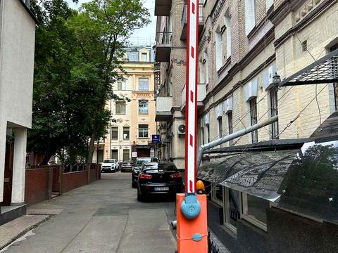 коммерческая по адресу Институтская ул., 19-В