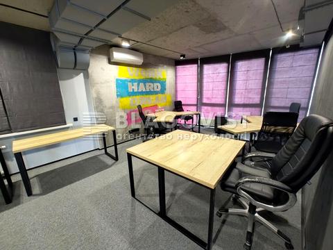 коммерческая по адресу Валерия Лобановского просп., 150-Б