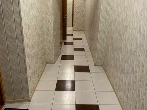 комерційна за адресою Володимирська вул., 82