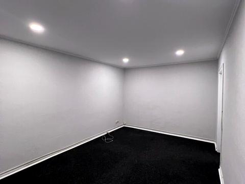 коммерческая по адресу просп. Леся Курбаса, 1 к2