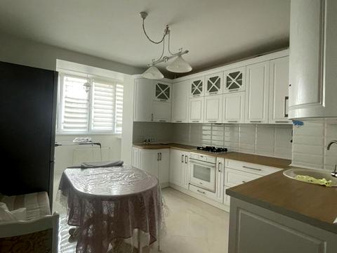 квартира за адресою Роксоляни вул., 43