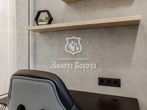 квартира за адресою Олександра Олеся вул., 10