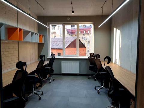 комерційна за адресою Саксаганського вул., 37-К