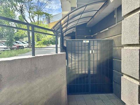 комерційна за адресою Борщагівська вул., 152-А