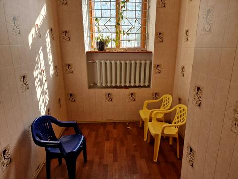 комерційна за адресою Радистів вул., 10