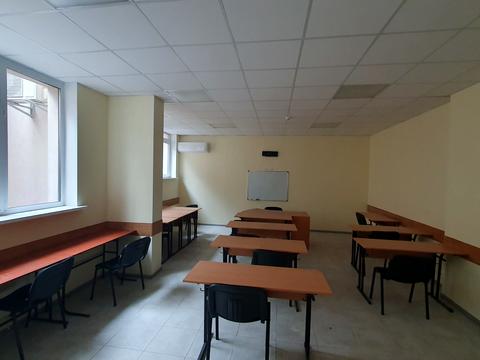 комерційна за адресою В'ячеслава Чорновола вул., 15