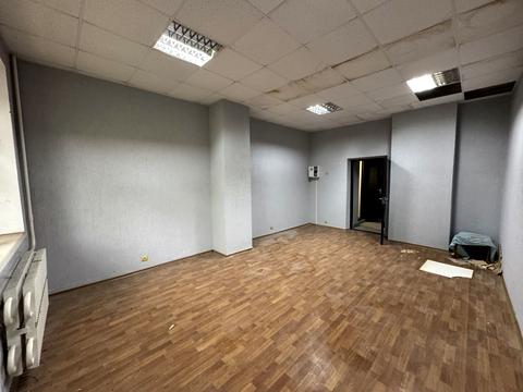 комерційна за адресою Незалежності вул. (Титова), 18-А