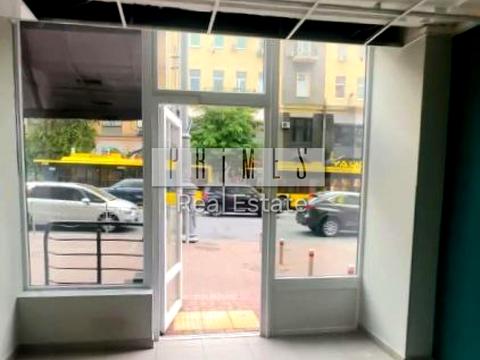 комерційна за адресою Велика Васильківська вул. (Червоноармійська), 17